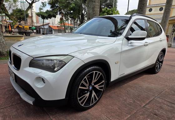 BMW X1 2.0 16V GASOLINA SDRIVE18I 4P AUTOMÁTICO BMW X1 2.0 16V GASOLINA SDRIVE18I 4P AUTOMÁTICO